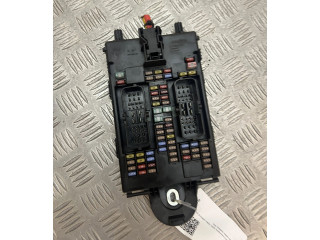 Блок предохранителей 32142591 Volvo XC90