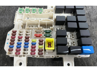 Блок предохранителей  8565A174   Mitsubishi Colt    