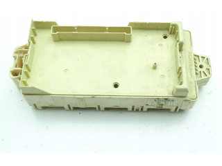 Pojistková skříňka 3F27-0367 Mitsubishi Pajero 2004