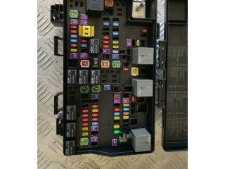 Блок предохранителей Jeep Grand Cherokee