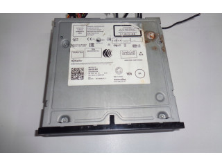 Радио/ проигрыватель CD/DVD / навигация