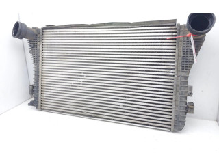 Интеркулер  1K0145803L   Volkswagen Touran I 