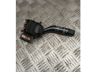 Ручка стеклоочистителей Mazda Premacy