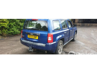 Блок предохранителей P68028007AD   Jeep Patriot    