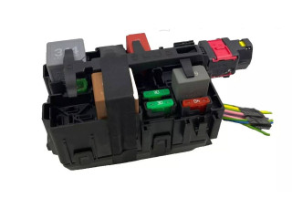 Блок предохранителей  9812661980   Peugeot 2008 II    