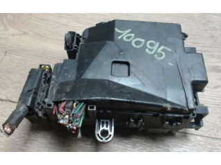 Pojistková skříňka Ford Probe 1997