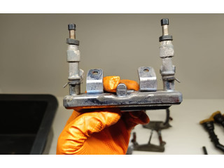 Vstřikovač 226062809 Subaru Outback (BS)