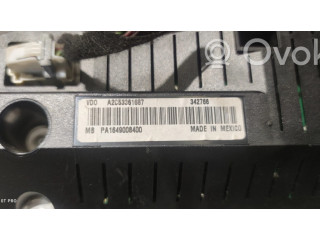 Přístrojová deska Mercedes-Benz ML W164 2011 A1649008400