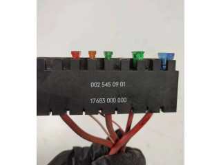 Pojistková skříňka 0025450901, 17683000000 Mercedes-Benz C W202 1998