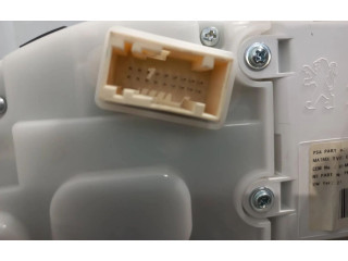 Панель приборов 9816242580   Peugeot 2008 I       