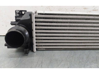 Интеркулер 31686408 Volvo XC40