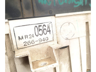 Панель приборов MR240564, MR24266940 Mitsubishi Space Wagon