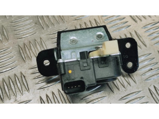 Замок задней крышки