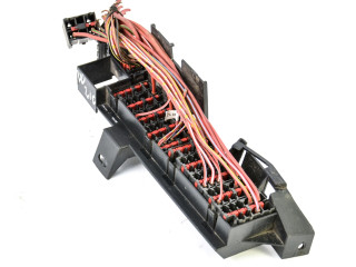 Pojistková skříňka 2105460543, A2105460543 Mercedes-Benz E W210 1995