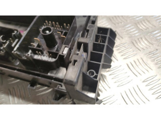 Pojistková skříňka 39040853 Opel Astra 2017