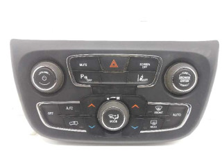 Блок управления климат-контролем P5VA64DX9AD Jeep Compass