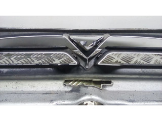 Верхняя решётка Citroen Berlingo 1996-2002 года 9635603977