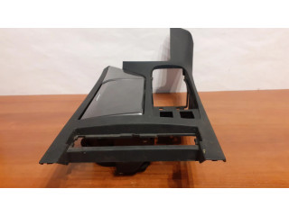 Другая центральная деталь консоли (туннеля)