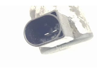 Vstřikovací lišta 03N130093B, 03N130093B Volkswagen Transporter - Caravelle T6