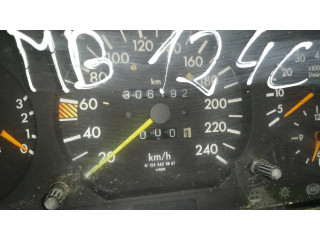 Přístrojová deska Mercedes-Benz E W124 1990 1244409111, 1245421116