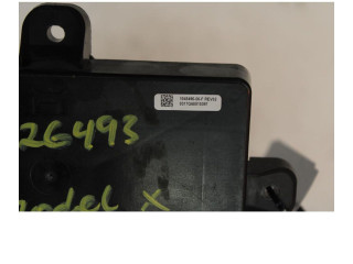 Блок управления Tesla Model X