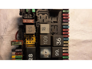 Блок предохранителей 7M0937025D, 14A073D Ford Galaxy