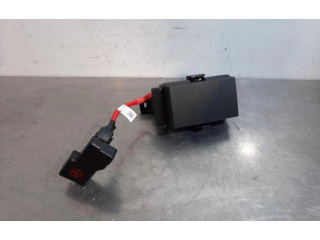 Блок предохранителей 10888782, 10460449 Toyota Prius (NHW20)