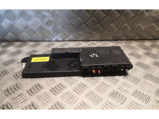 Блок предохранителей Jaguar XJ X351