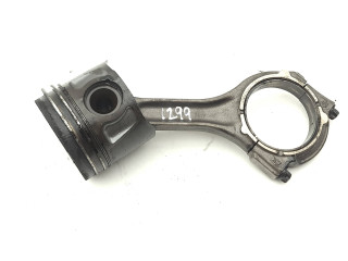 Поршень с шатуном M15746 D Maserati Ghibli