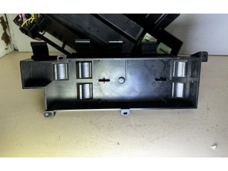 Pojistková skříňka 61131378539, 1378539 BMW 5 E34 1994