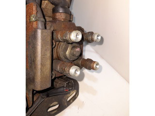 Топливный насос MR577077, 1047003051 Mitsubishi L200