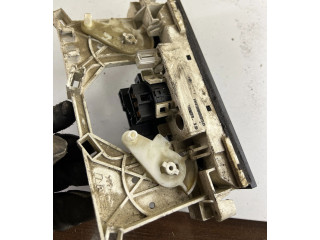 Блок управления климат-контролем MR398658 Mitsubishi Space Wagon