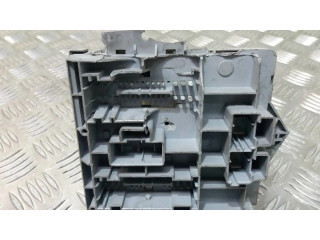 Блок предохранителей 51742420   Alfa Romeo GT    