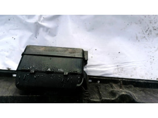 Pojistková skříňka Chrysler Town & Country IV 2004