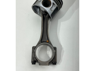 Píst 038G   Volkswagen Caddy    BLS 