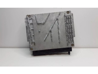 Блок управления двигателя 08677708A   Volvo V70