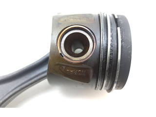 Píst 8370B Mercedes-Benz C W204