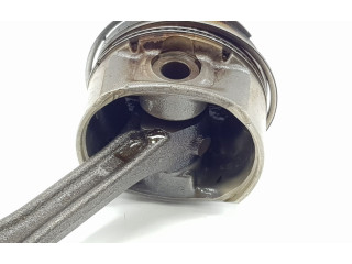 Поршень с шатуном D4F732 7701478732, 7701478732 Dacia Sandero