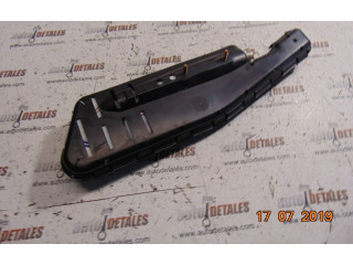 Блок предохранителей 13251381 Vauxhall Astra J