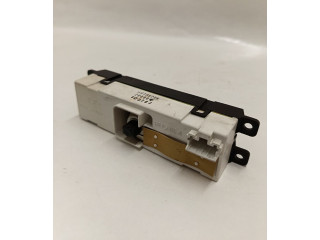 Дисплей    MR189269   Mitsubishi Lancer