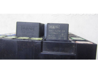 Блок предохранителей BK2T-14A175-CA Ford Tourneo Custom