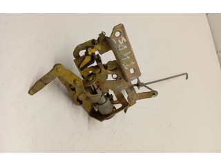 Замок багажника 721843654B    Volkswagen Transporter - Caravelle T4 1991 - 2003 года