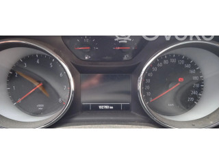 Přístrojová deska Opel Astra K 2019 39187105