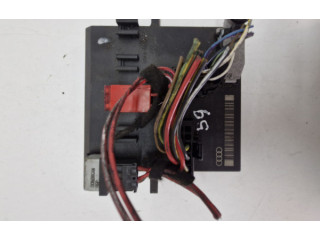 Другие блоки управления / модули 8E0907279C Skoda Fabia Mk2 (5J)