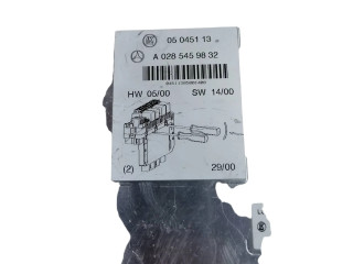 Pojistková skříňka A0285459832, 05045113 Mercede-Benz S W220 2001