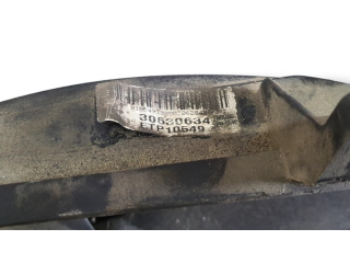 Вентилятор радиатора     30630634    Volvo S40, V40 1.9