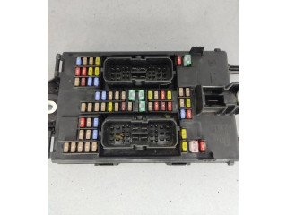 Блок предохранителей 32142591, 31682732 Volvo XC90