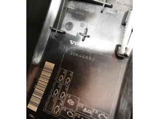 Блок предохранителей  30644652, 6G9T14A076MB   Volvo XC70    