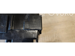 Pojistková skříňka 68266683AD Chrysler Pacifica 2018