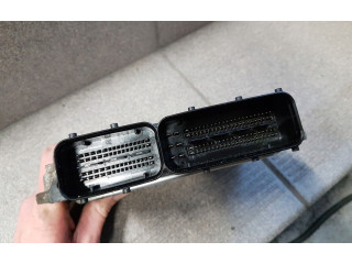 Блок управления двигателя 03L906018BS   Skoda Yeti (5L)